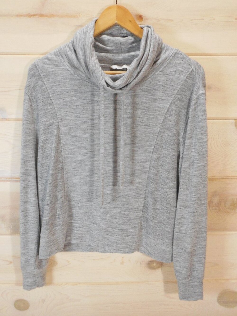 Athleta sz M Coastal Cropped Cowl Funnel Neck Top Modal Heather Gray Long Sleeve